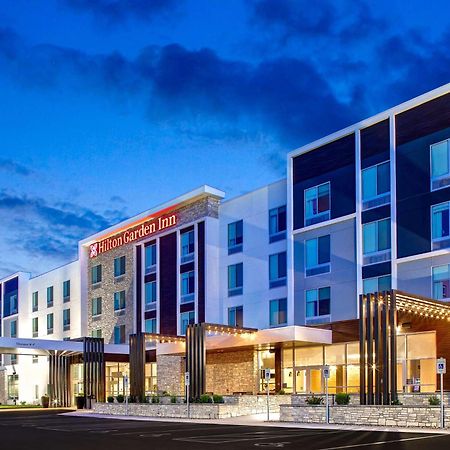 Hilton Garden Inn Cedar Rapids Dış mekan fotoğraf