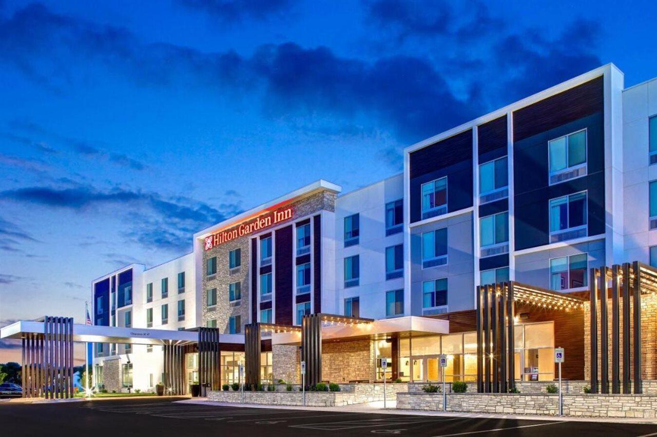 Hilton Garden Inn Cedar Rapids Dış mekan fotoğraf