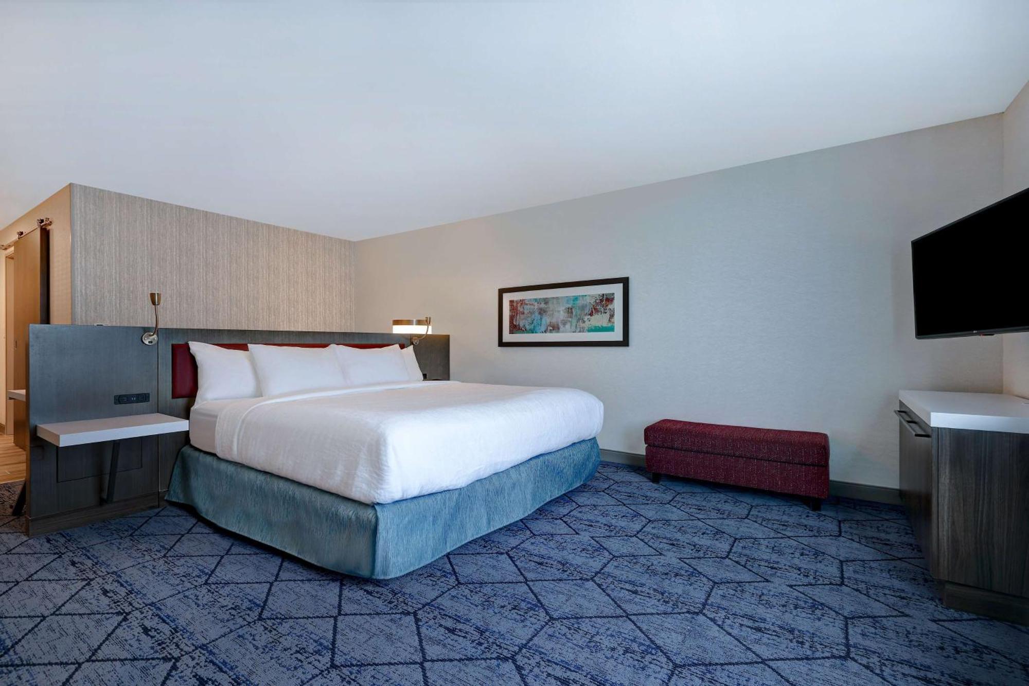 Hilton Garden Inn Cedar Rapids Dış mekan fotoğraf